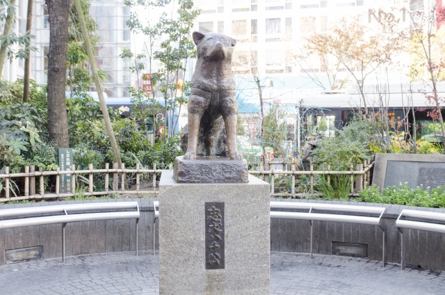 渋谷駅前の名所・忠犬ハチ公像