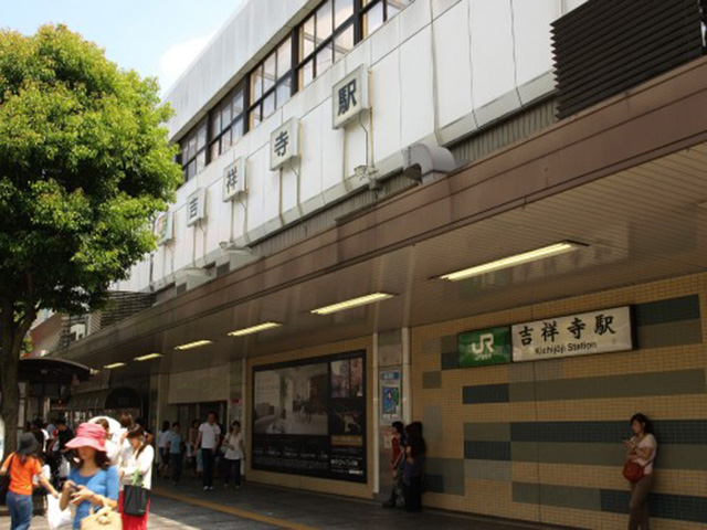 吉祥寺駅前