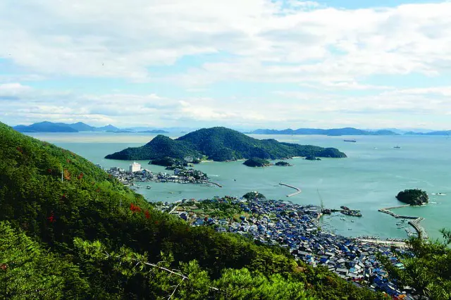1周6Kmの小さな島、仙酔島