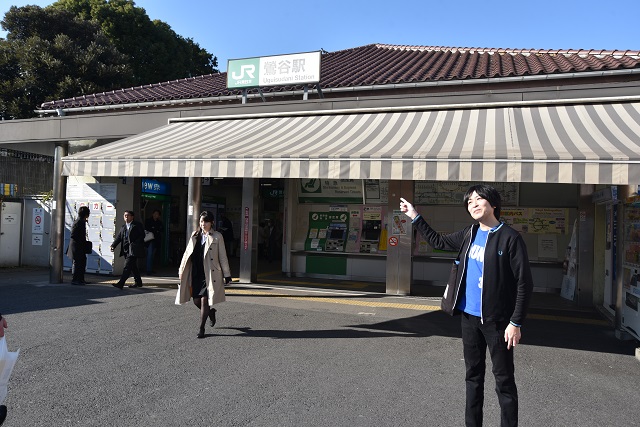 さっそく、鴬谷駅から散策開始