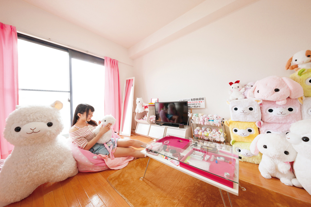 スポットライトの裏で、多忙でタフな暮らしを送っている矢野さん