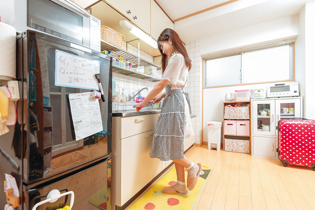 チーズ入りコロッケが大好物の高浪さん。いつでも食べられるように多めに作って冷凍してあるそう