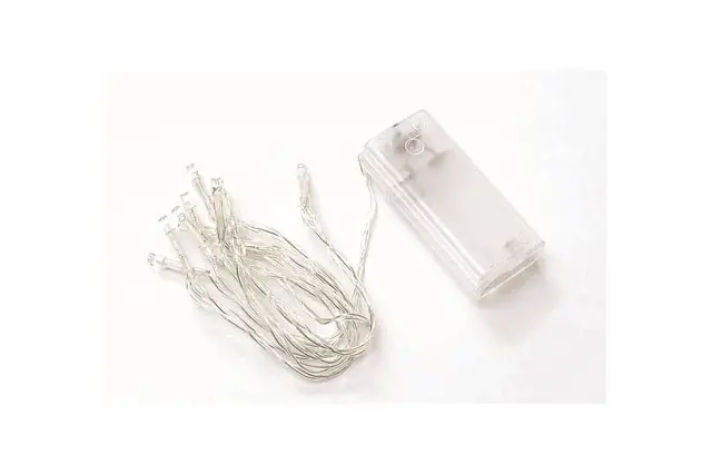 LEDケーブルライトは電池式のものを使えば、コンセントのない場所にも設置できる