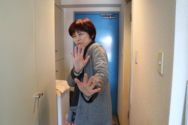 激しく拒絶する本多先生|狭いベランダに洗濯物をたくさん干す方法