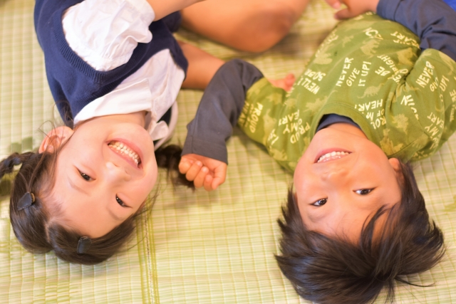 体を動かして元気に遊ぶのは子どもの特権