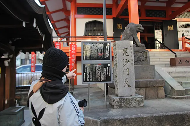 神楽坂の中ほどにある善國寺。江戸時代からこれまで、「神楽坂の毘沙門さま」として信仰を集め続けているのだとか|下関マグロさんと歩く早稲田