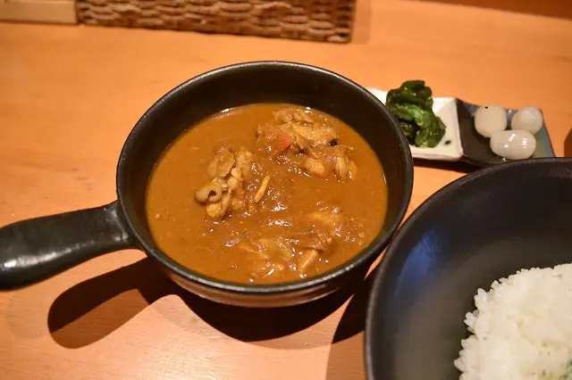 本当にカレーが好きな人が作ったんだなあ、という味。うまい!|『カレーの愛し方、殺し方』作者・手条萌さんと巡る学芸大学(イトキッチン)