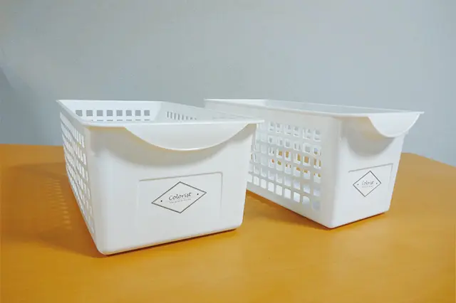 ワイドバスケット/細型バスケット ホワイト 各108円|ダイソー|100円ショップ・ダイソーの店長オススメ商品紹介。100均の収納グッズと便利グッズで洗面スペースを整理整頓