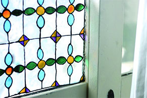 【賃貸DIY】100均のガラス絵の具で窓や小物をオシャレにデコレーション＆アレンジ