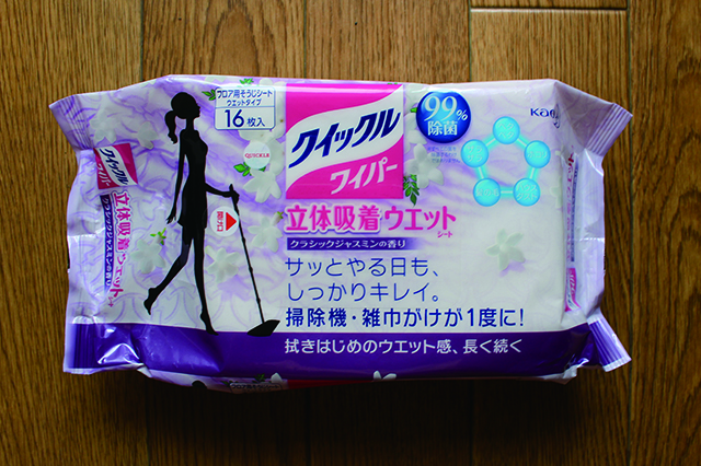クイックルワイパー 立体吸着ウェット(440円)|家事・収納アドバイザーの本多弘美先生に教わった、花粉を除去する掃除の方法