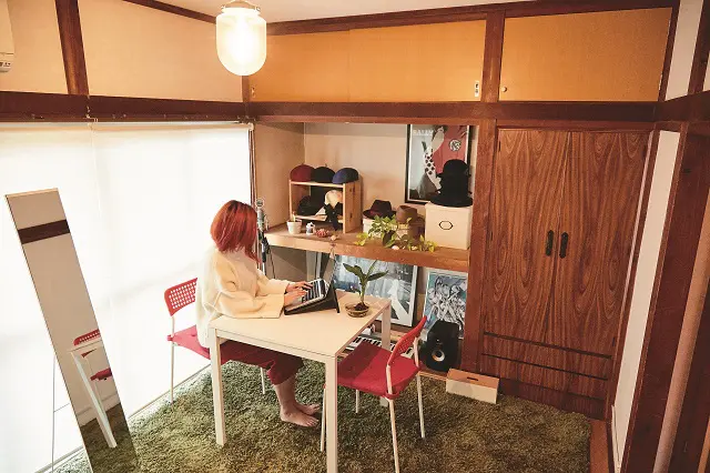 こだわりの部屋づくりは必見!|【インテリアコーディネート術】1Kをオシャレに使いやすく!真似したくなるミュージシャンの部屋紹介