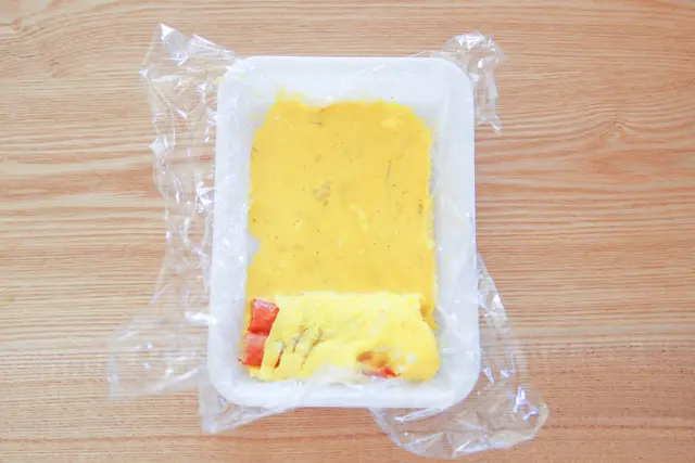 同じ工程を繰り返す|【コンビニ飯レシピ】10分でできちゃう!ラク早お弁当のおかずレシピ2選