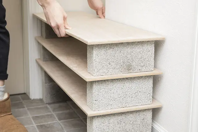 賃貸DIY】重ねるだけの簡単靴箱！ 靴が増えても大丈夫なシューズラック