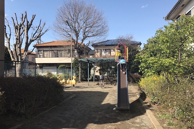 「大沼町第5児童公園」は住宅に囲まれた小さな公園だった|〝日本一大きい丸ポスト〟のある街・小平はノスタルジック&SNS映えする風景の宝庫だった