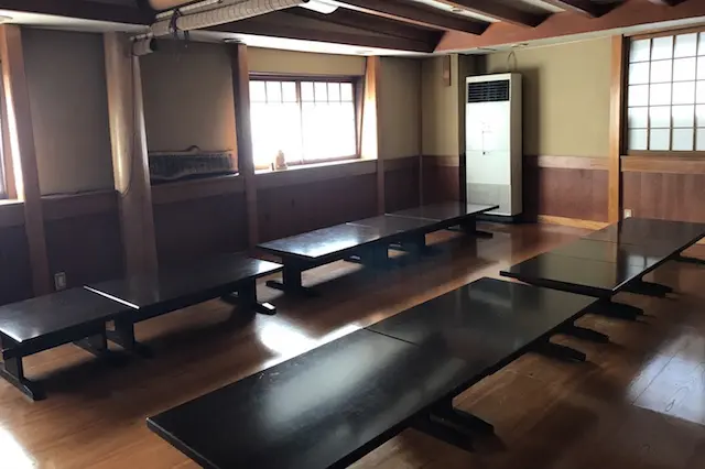 2階は板間になっており、法事などに対応しているそうだ|老舗のそば屋・無識庵 越後屋(王子)