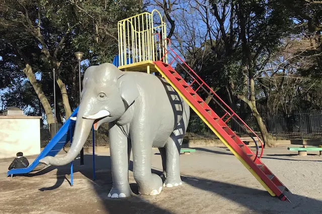 ゾウさんの滑り台もありましたよ~|“日本最初の公園”飛鳥山公園がある街・王子を新旧グルメに胸キュンしながら歩いてみた