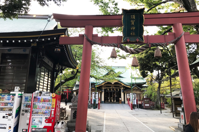 境内はこんな感じだけど、みんな興味なさそう|意外と住みやすい!?オフィス街・四ツ谷でレトロ銭湯・塩湯と荒木町の定食を堪能