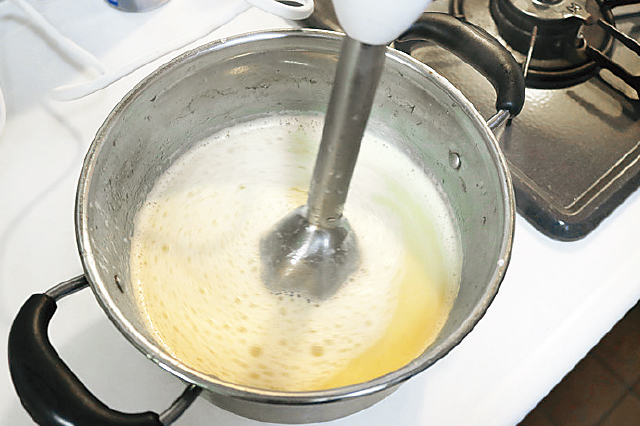 再現レシピ ラーメン屋 天下一品 風のこってりラーメンを自宅でおいしく作るコツ Chintai情報局