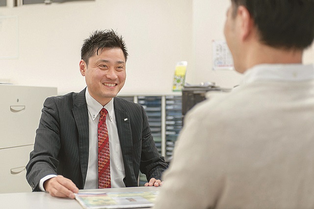 検索しても室内がしっかりわからない物件も多い。まずは不動産会社へ問い合わせてみよう!|築年数が経過した古い賃貸物件は意外と住みやすい!良い築古物件の探し方やメリットは?
