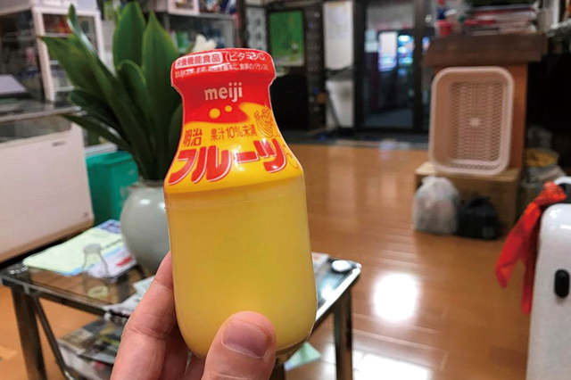 銭湯の定番といえば、やっぱりフルーツ牛乳だよね|第三玉の湯(神楽坂)|歴史ある大人の街・神楽坂で銭湯巡り!金成湯、竹の湯、第三玉の湯に行ってきた