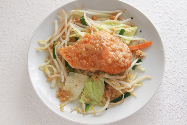 お皿にラップして電子レンジで加熱
