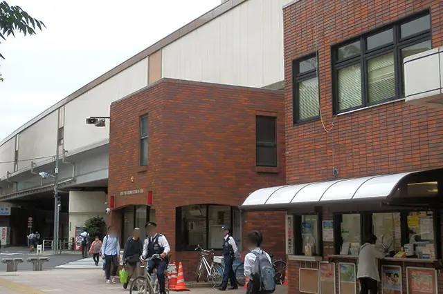 船堀駅南口すぐの船堀駅前交番