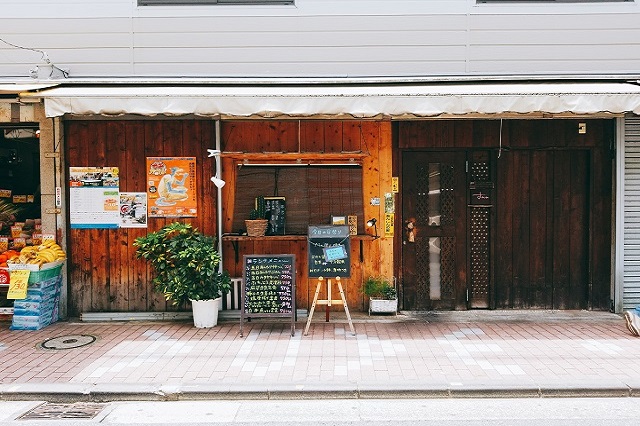 居酒屋「すみれ」