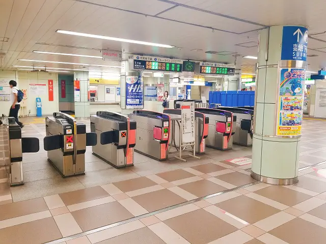 京急線連絡改札