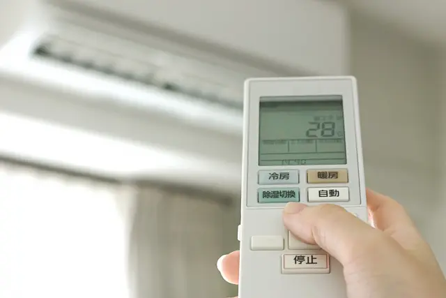 エアコン付きの賃貸物件がほとんどだが必要な場合も|一人暮らしの必須家電は?あると便利な家電も紹介