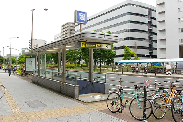 西大橋駅3番出口の様子