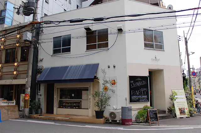 西大橋駅のおしゃれなカフェ