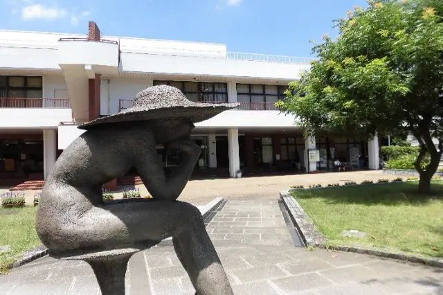 埼玉県立久喜図書館