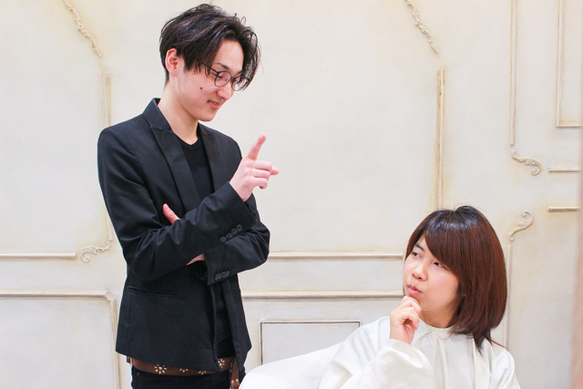 美容に関する知識を語りだす関田さん