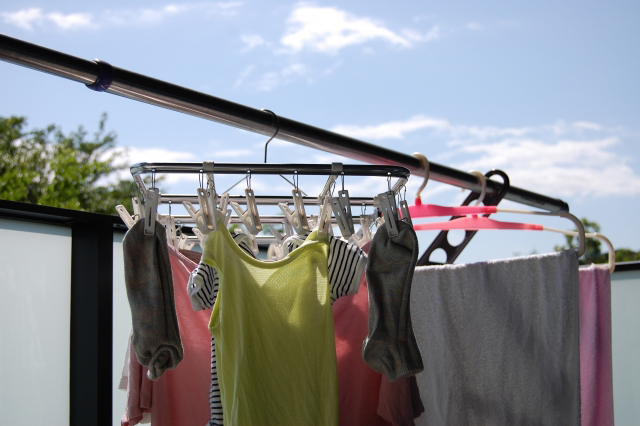 夏は洋服も焼ける 気を付けたい洗濯物の干し方 Chintai情報局