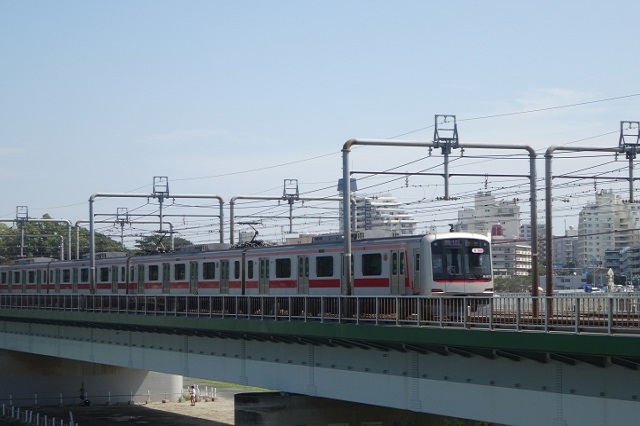 中心地から少し離れると家賃が抑えられる