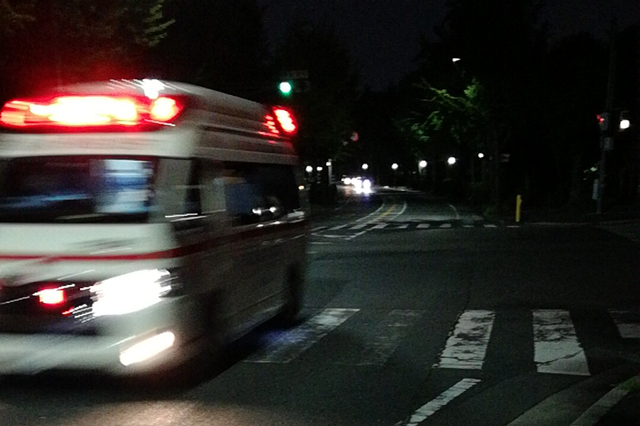夜間の救急車