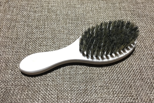 獣毛ブラシ
