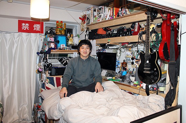 自分好みにDIYした部屋に住む上原さん