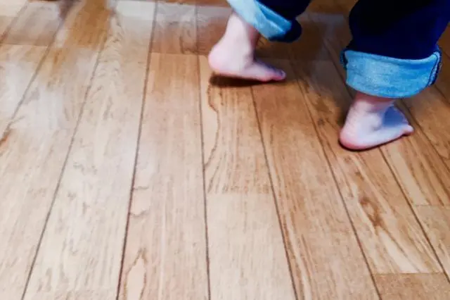 フローリング