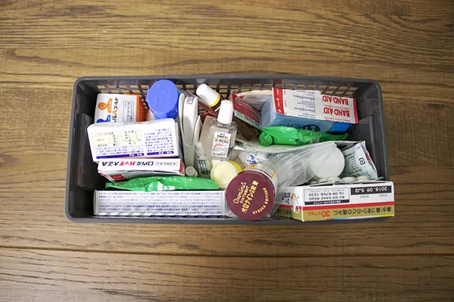 【二人暮らしの薬箱・ポイントカード収納】ごちゃごちゃな薬箱