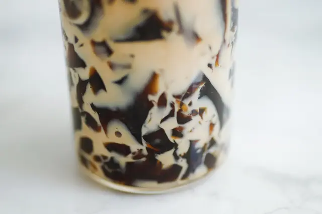 コーヒーゼリーカフェラテはおもてなしにも喜ばれそうな一品!