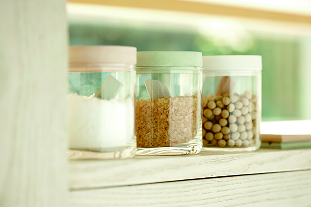 珪藻土で作られた食品調湿容器(画像提供:soil)