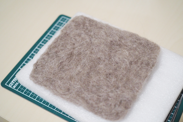 100均diy ふんわりかわいい 羊毛フェルトを使った鍋敷きの作り方 Chintai情報局