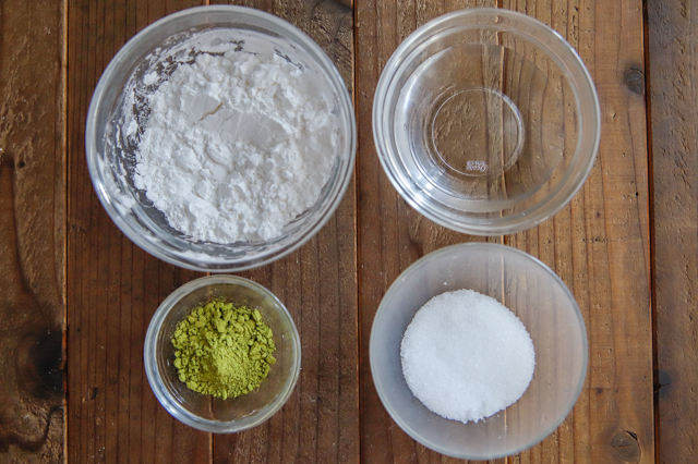 おうちタピ活の究極形態！「粉」から生タピオカを作るレシピ工程：抹茶生タピオカの材料