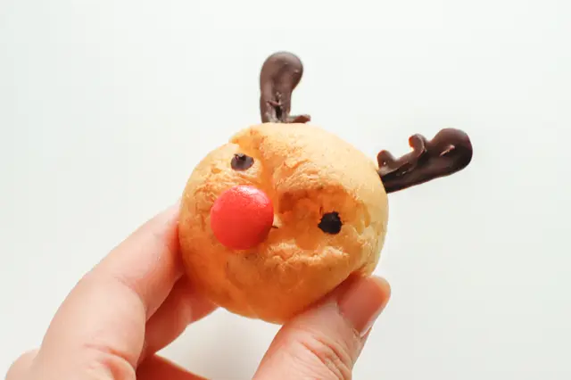 クリスマスパーティーを盛り上げる!カンタン・かわいい「フィンガーフード」のレシピ「プチシュートナカイ」完成写真