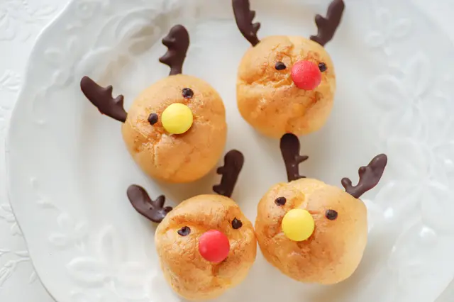 クリスマスパーティーを盛り上げる!カンタン・かわいい「フィンガーフード」のレシピ「プチシュートナカイ」