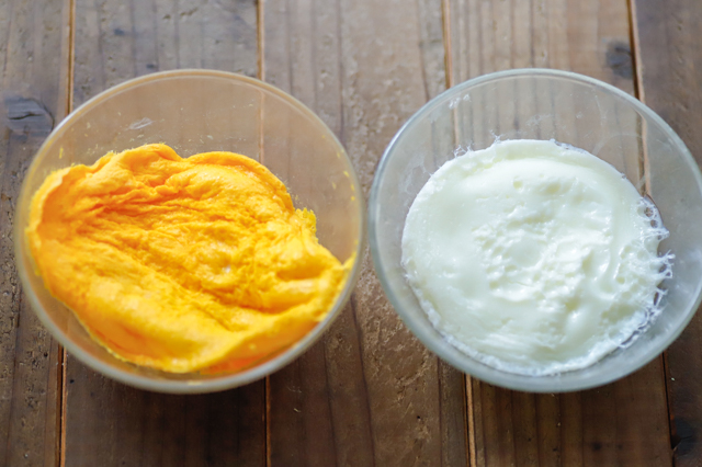 おせちはレンジで作れる！華やか＆おいしい「ワンプレートおせち」のレシピ「錦玉子」の作り方：卵の黄身と白身を別々に過熱