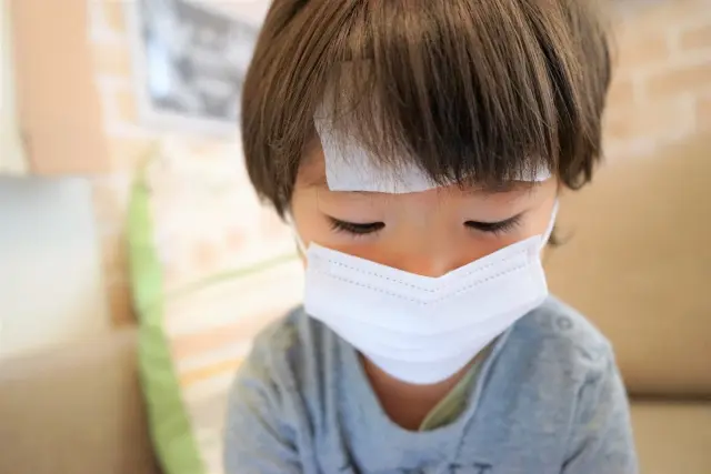 小児科医に聞く 子供の急な発熱の原因は疲れ どう対処すべき 病院と自宅ケアどっちがいいの Chintai情報局