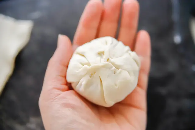 大人気の「台湾の朝ごはん」を自宅で再現しよう!鹹豆漿(シェントウジャン)&葱肉酥餅(ツォンロウスービン)のレシピ 作り方