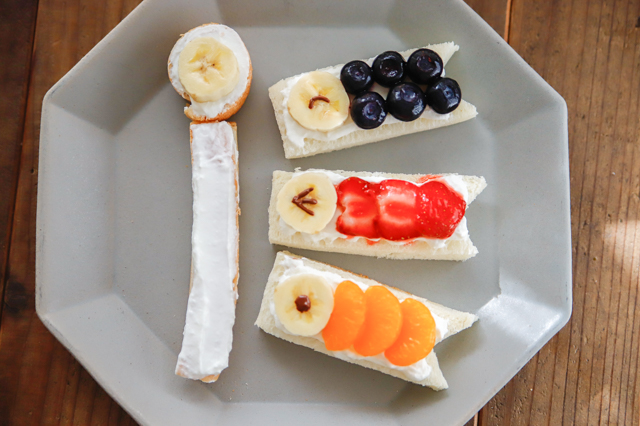 【コンビニ食材で作れる！】簡単子どもの日レシピ「鯉のぼりのフルーツサンド」の作り方　手軽